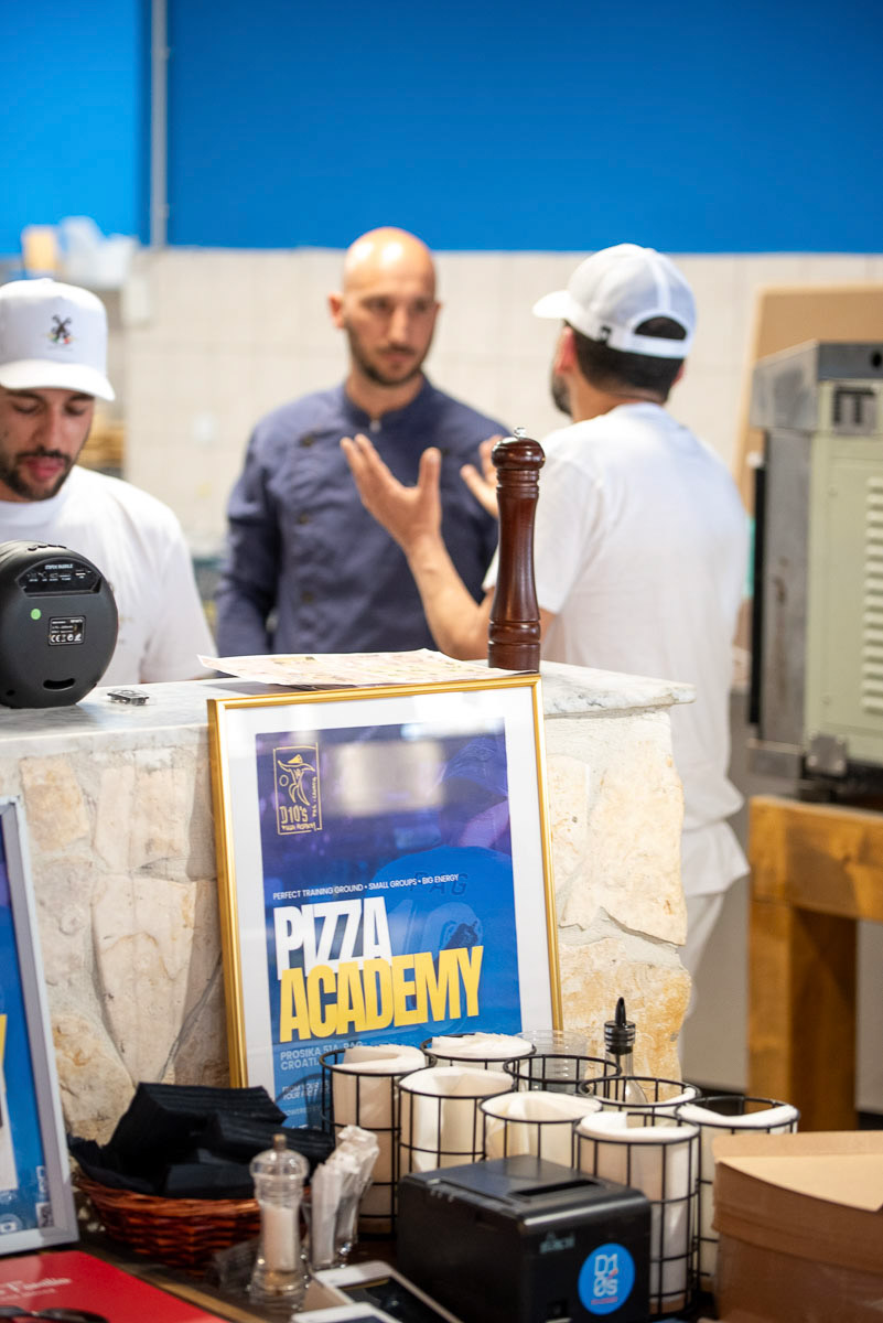 Pag Pizza Academy participants during training